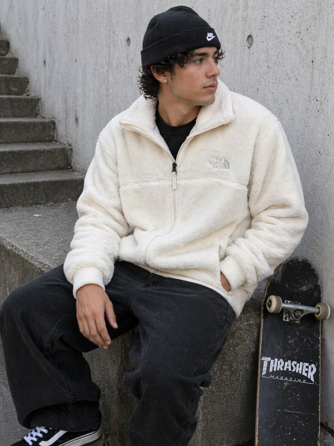 🔥 THE NORTH FACE OSITO LUX JACKET – WHITE DUNE 🔥