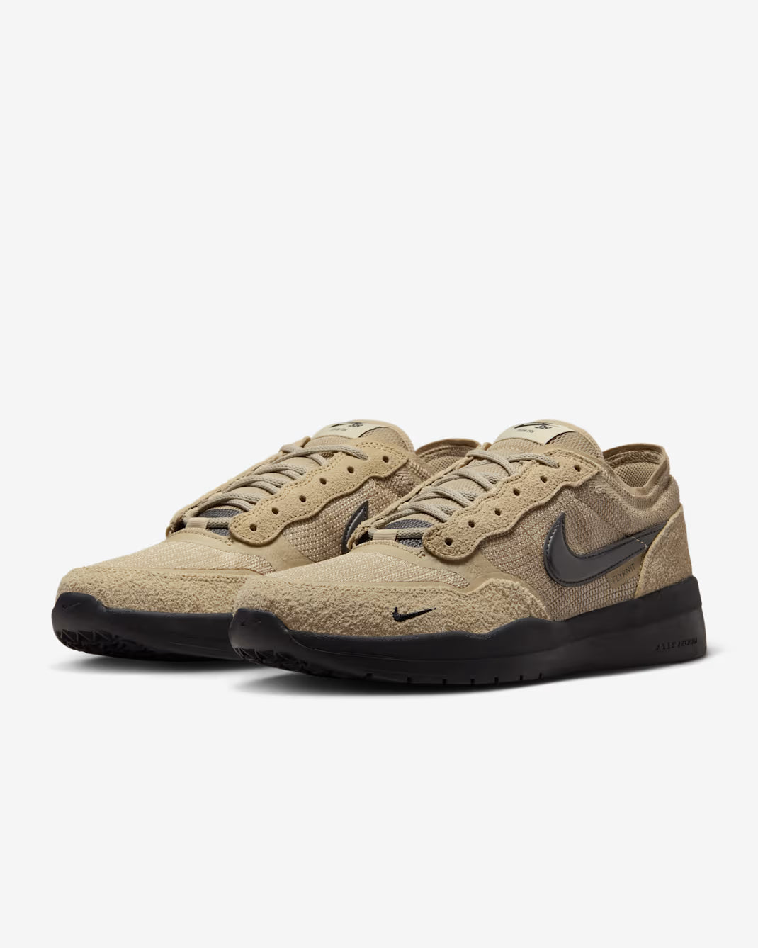 NIKE SB PS8 Size 7