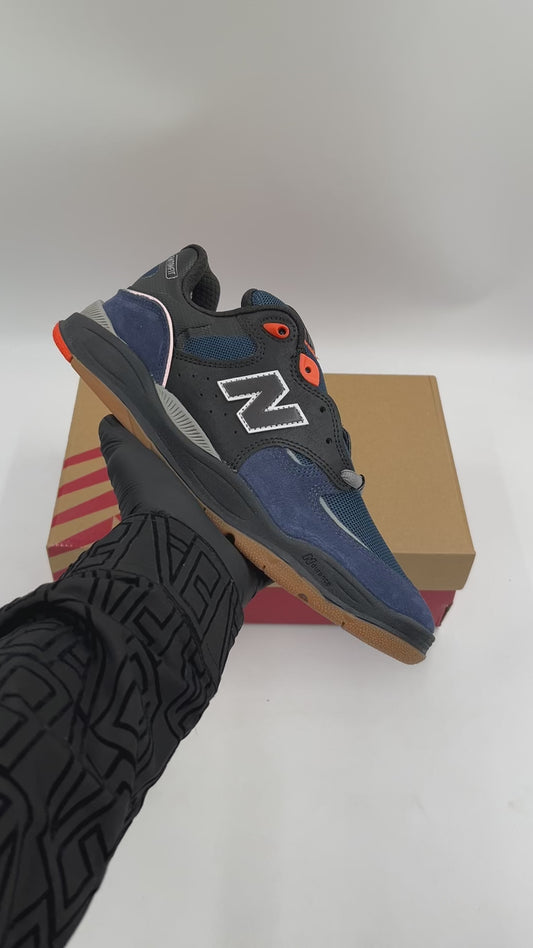 NEW BALANCE 1010