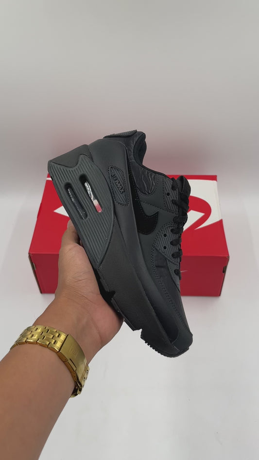 NIKE AIR MAX 90